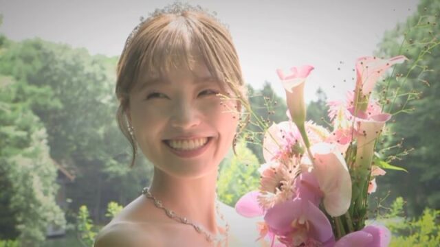 . 
Resort Wedding（8月）

北海道の雄大な土地で行われる
【🌿Resort Wedding🌿】
緑のなかでのウェディングは
日常を忘れ、特別な１日となりそうです💕

コンセプトはブルー🩵
皆さんドレスコードが水色で大集合。
ガーデンにてアットホームなパーティでした。

天気にも恵まれ最高の一日になりました。☀️

お問い合わせ、ご相談は
DMよりお気軽にお問い合わせ下さい

#北海道結婚式場 #札花 #プレ花嫁応援 #エンドロールムービー #道産子花嫁 #北海道花嫁 #道産子花嫁さんと繋がりたい #リゾート#リゾ婚 #ドローン撮影
#花嫁準備 #婚約しました #結婚式打合せ #令和花嫁 #結婚式が楽しみ #結婚式っていいね #2020秋婚 #2020冬婚 #2021春婚 #2021夏婚 #結婚式映像#wedding#movie#卒花しました #卒花 #ブライダルムービー #北海道ウェディング#日本綜合テレビ #nstpictures #ニドム
